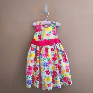 Girl's dress